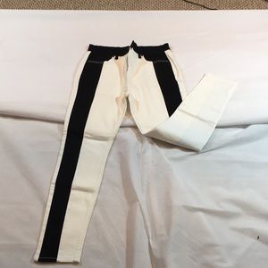 - BDG White w/ Black Stripe NWOT JEANS 30x 29